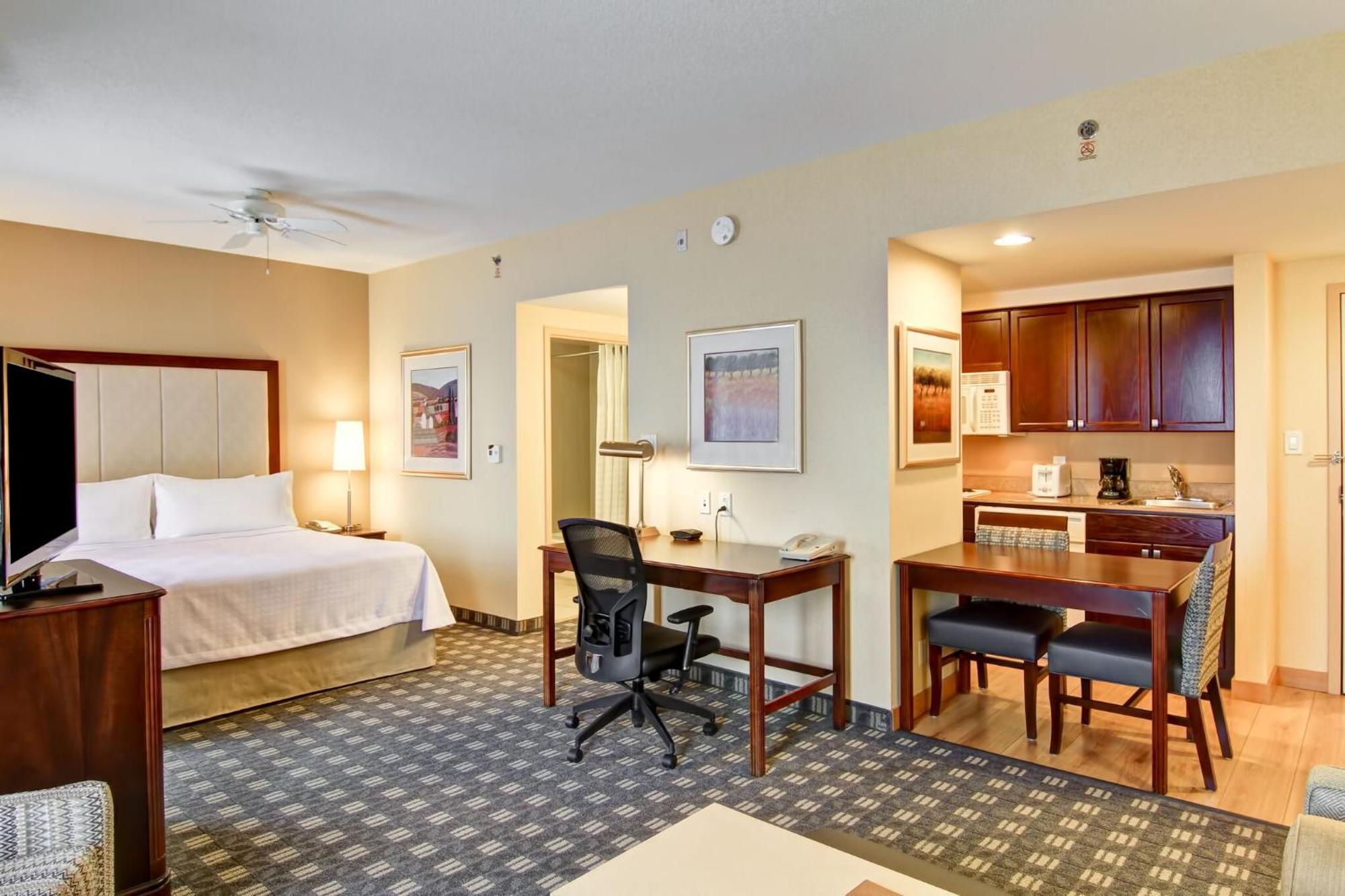 Premium King Studio Suite Non-Smoking,1679570654:JPEG