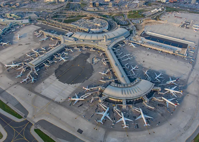 Holiday Inn Express & Suites Toronto Airport West By Ihg Mississauga